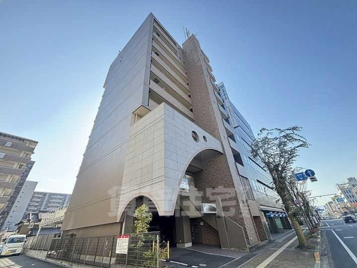 奈良県奈良市大宮町2丁目の賃貸マンションの外観
