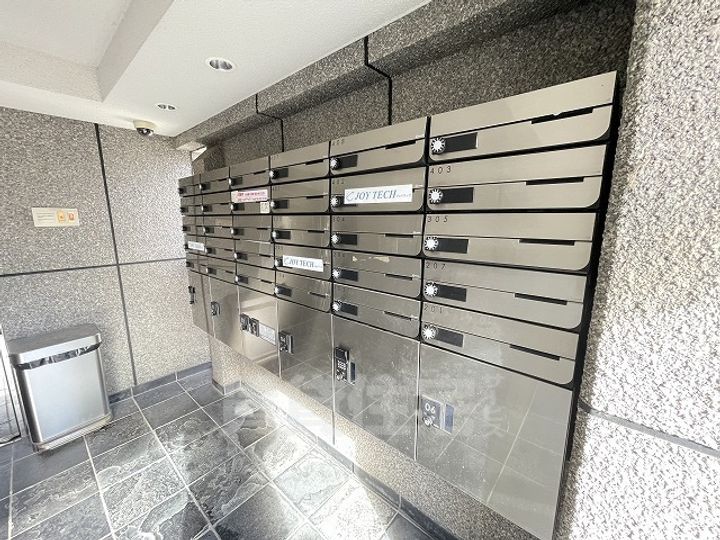ecoflats西宮北口の玄関
