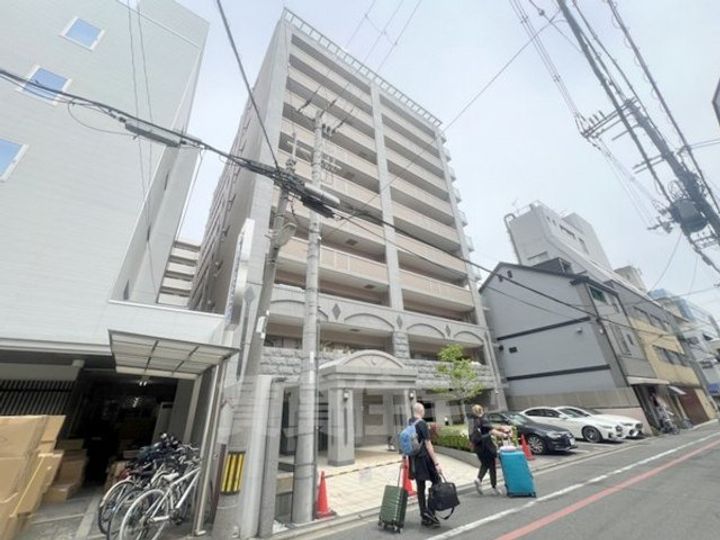 エステムプラザ京都四条烏丸の外観