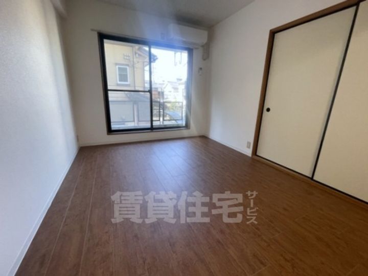 レジデンスオザックの居間