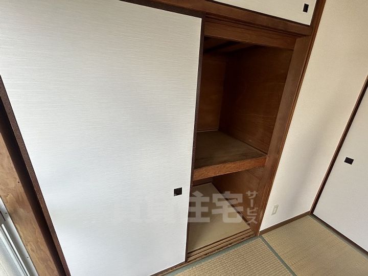 琴浦マンションの内装