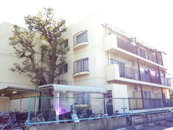 琴浦マンションの外観