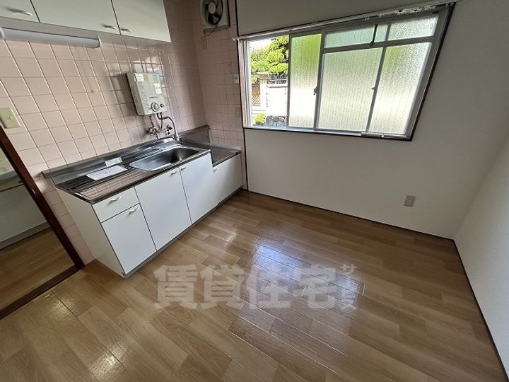 琴浦マンションの居間