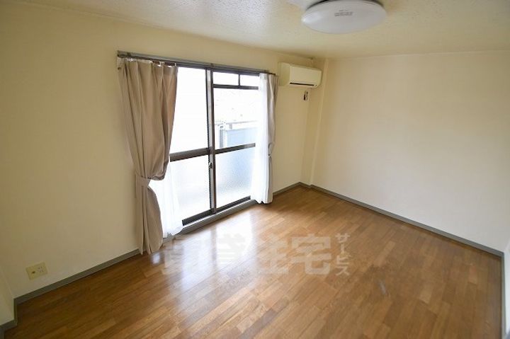 グランドコーポTAKA1の寝室