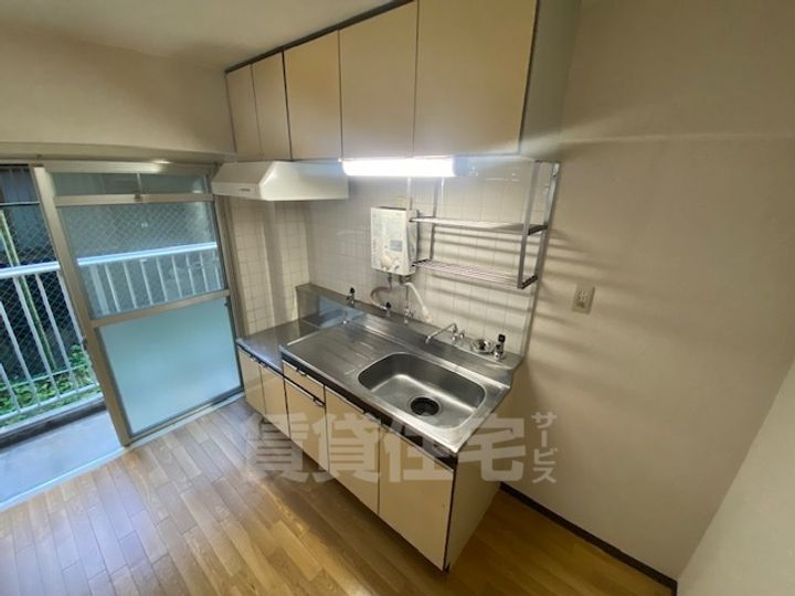 大阪府大阪市城東区関目3丁目の賃貸マンションのキッチン