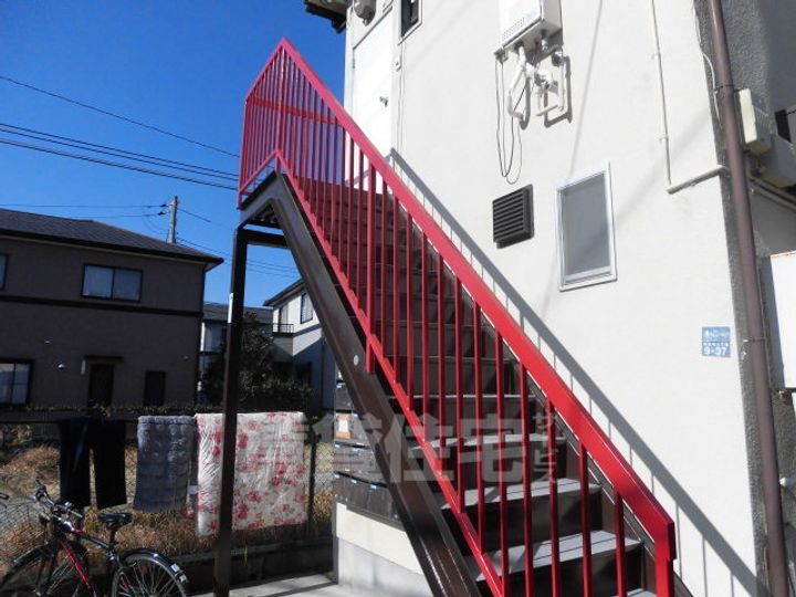 春日荘ハイツの外観