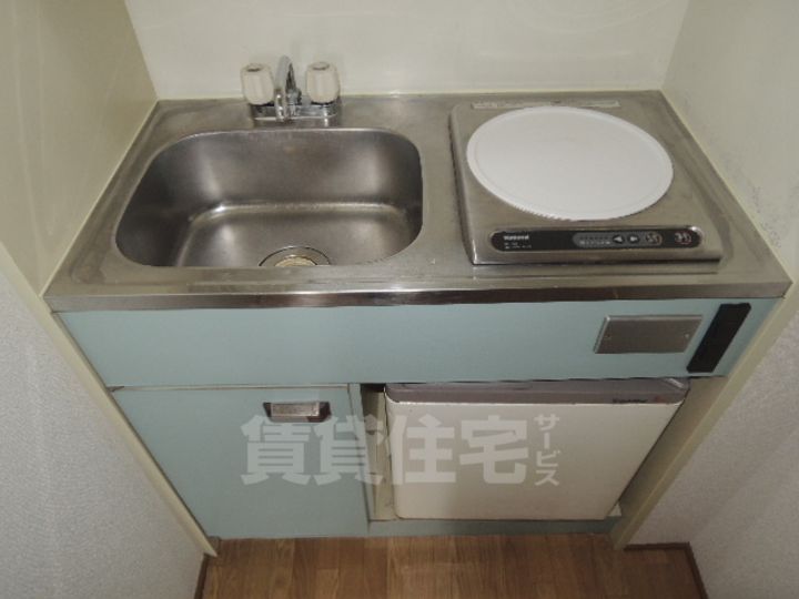 アメニティー新高二番館(低層棟)のキッチン