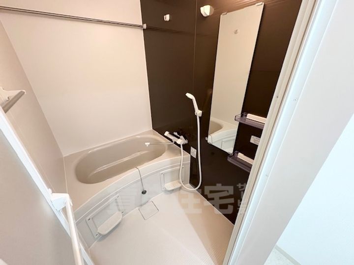 大阪府枚方市出口2丁目の賃貸アパートの風呂
