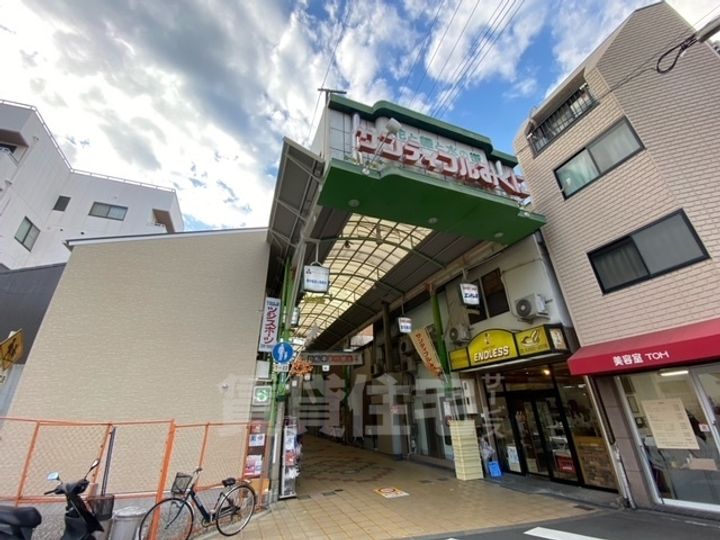 MT FLATSの周辺