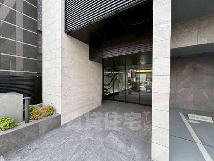 オープンレジデンシア金山ザ・プレイスの玄関
