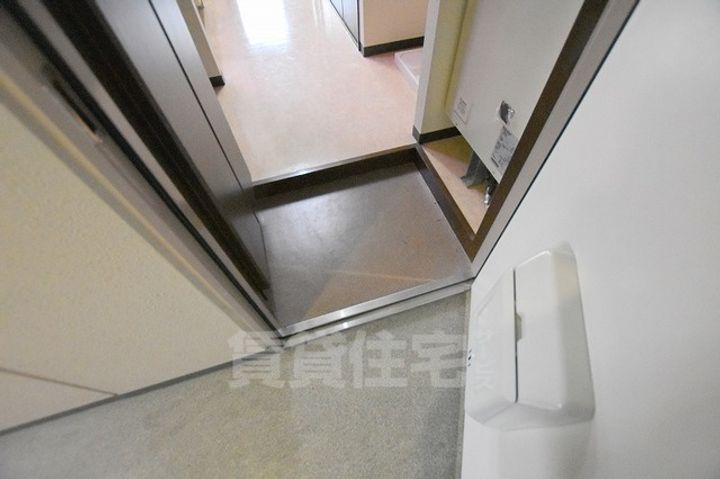 エスポワールなつめの玄関