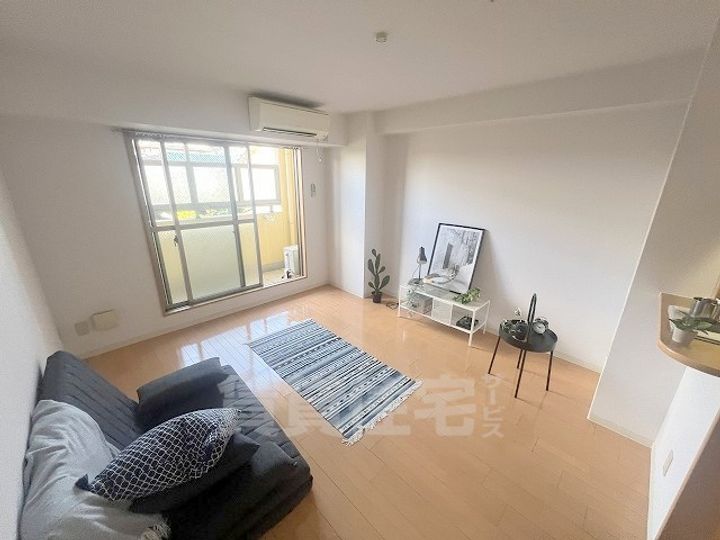 フローライト上新庄駅前の内装