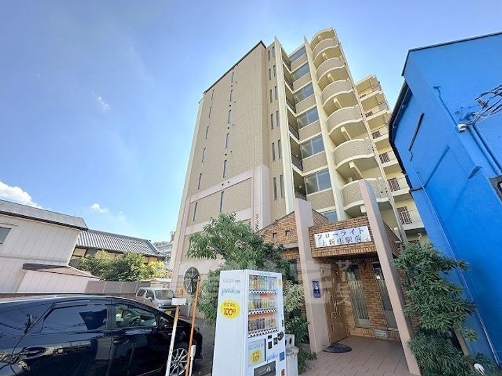 フローライト上新庄駅前の外観