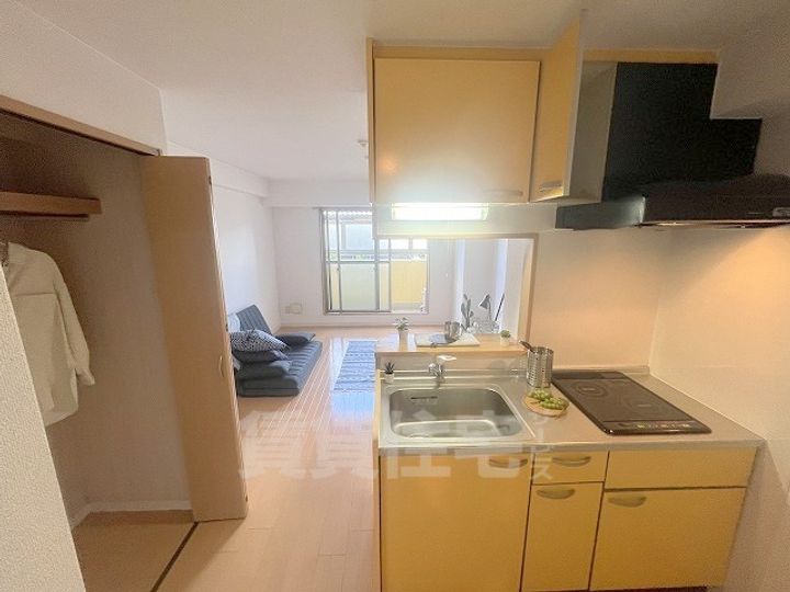 フローライト上新庄駅前の居間