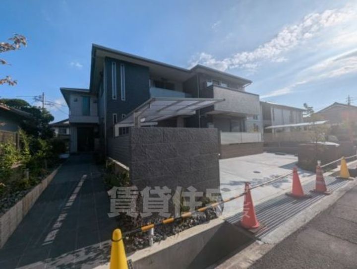 大阪府茨木市西河原1丁目の賃貸アパートの周辺