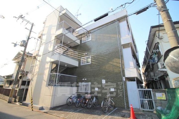 大阪府豊中市服部寿町1丁目の賃貸マンションの外観