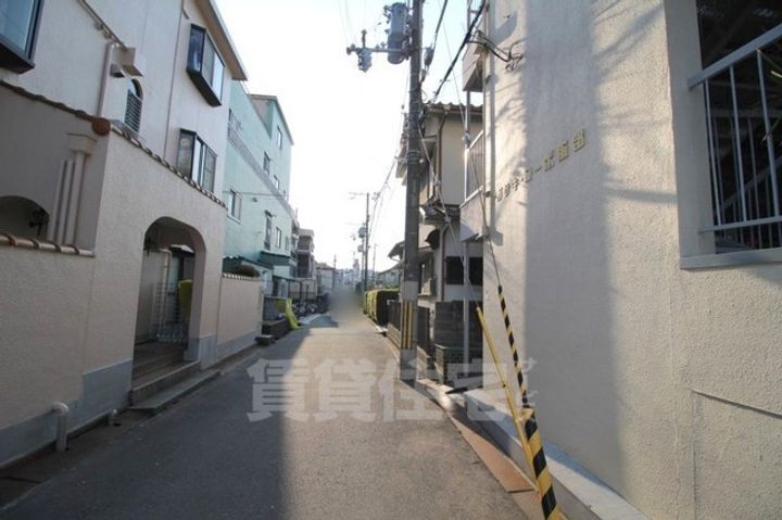 大阪府豊中市服部寿町1丁目の賃貸マンションの周辺
