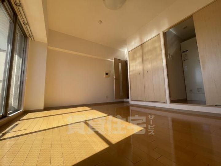 レフィナード西台の居間