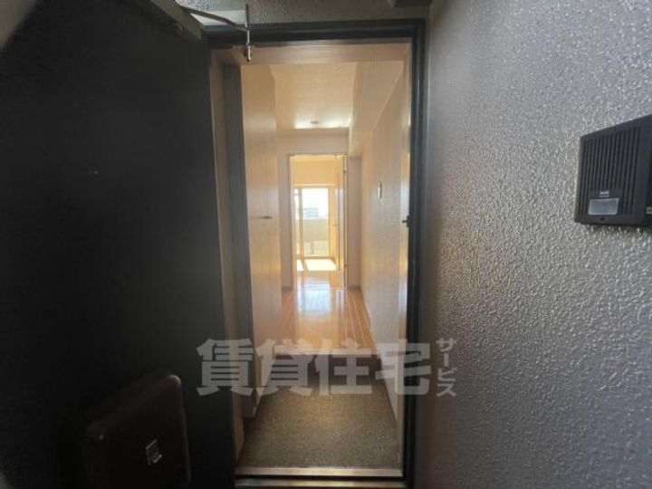 レフィナード西台の玄関