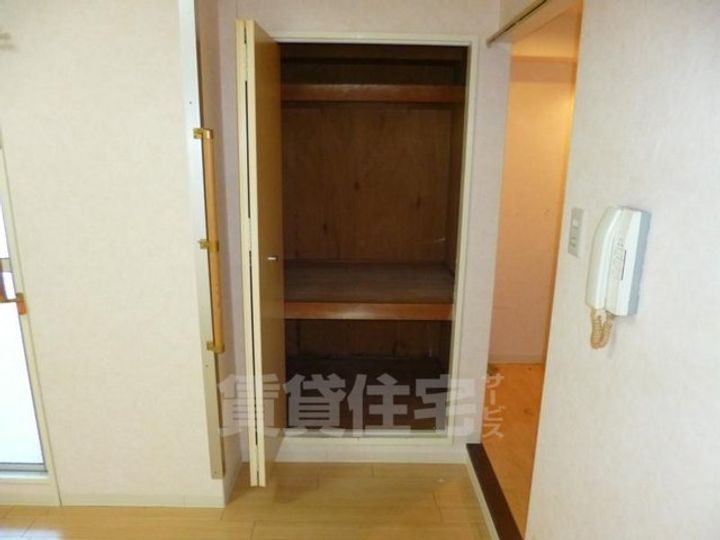 十三ホワイティの内装