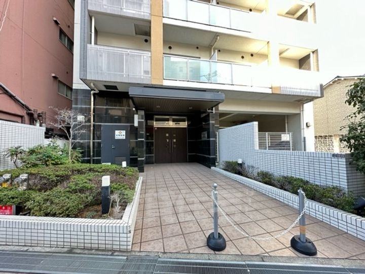 プランドールコートの玄関