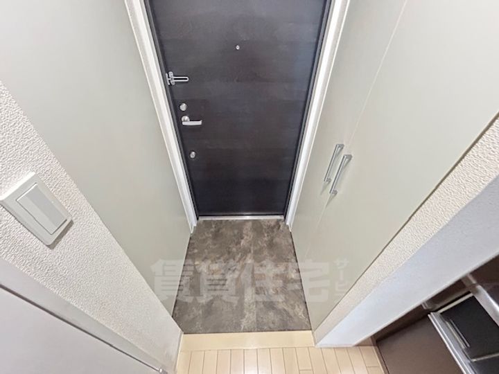 プランドールコートの玄関