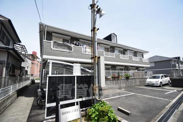 大阪府摂津市三島3丁目の賃貸アパートの外観