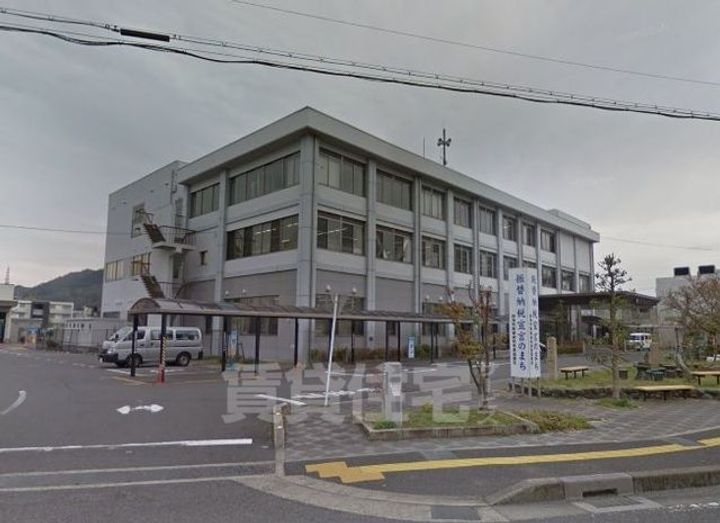 シャトーアルバ2の周辺