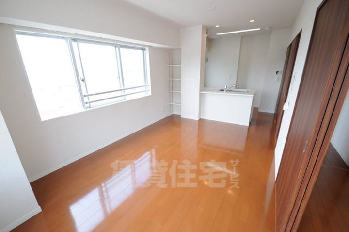 ルクシール伊丹の居間