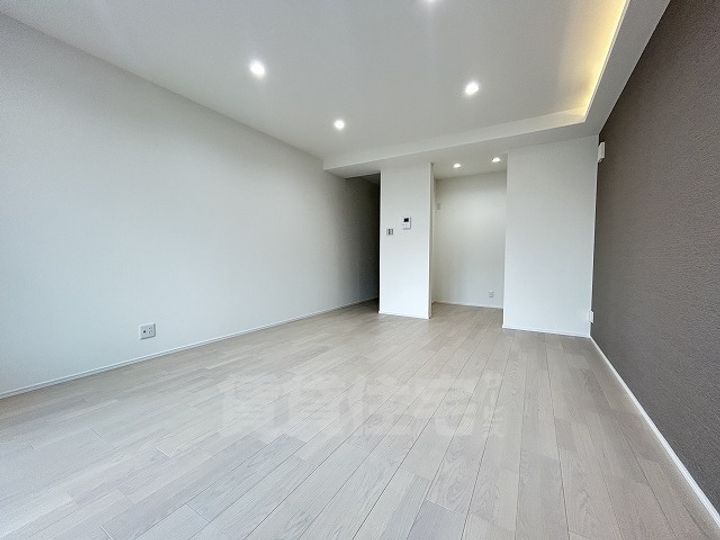 兵庫県尼崎市大庄西町3丁目(一戸建)の賃貸物件の居間