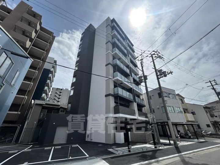 ファーストフィオーレ大阪ウエストウェルビングの外観