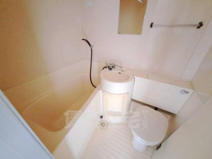 アイシス服部の風呂