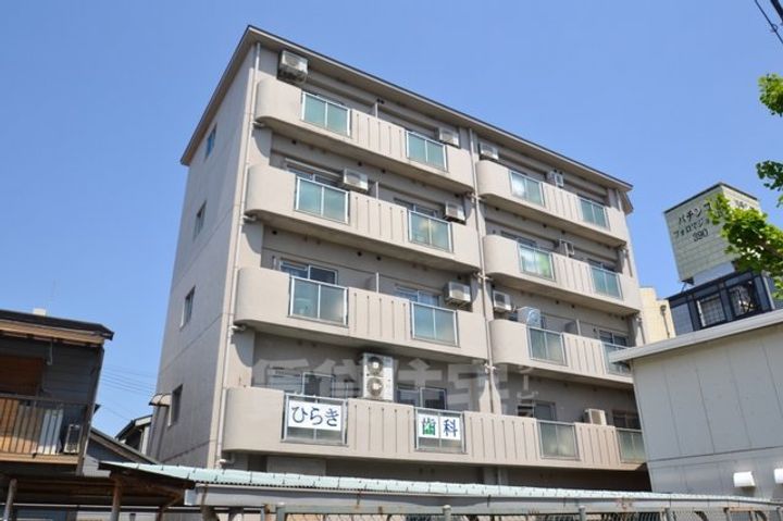 ハイツ熊谷の外観