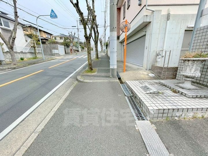 大阪府富田林市藤沢台3丁目の賃貸アパートの周辺
