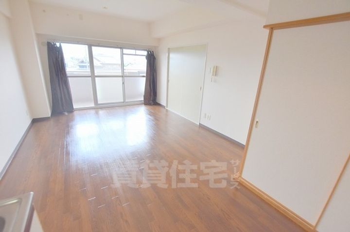 アルシモンテ滝谷の居間