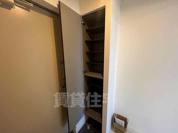 大阪府東大阪市鳥居町の賃貸アパートの内装