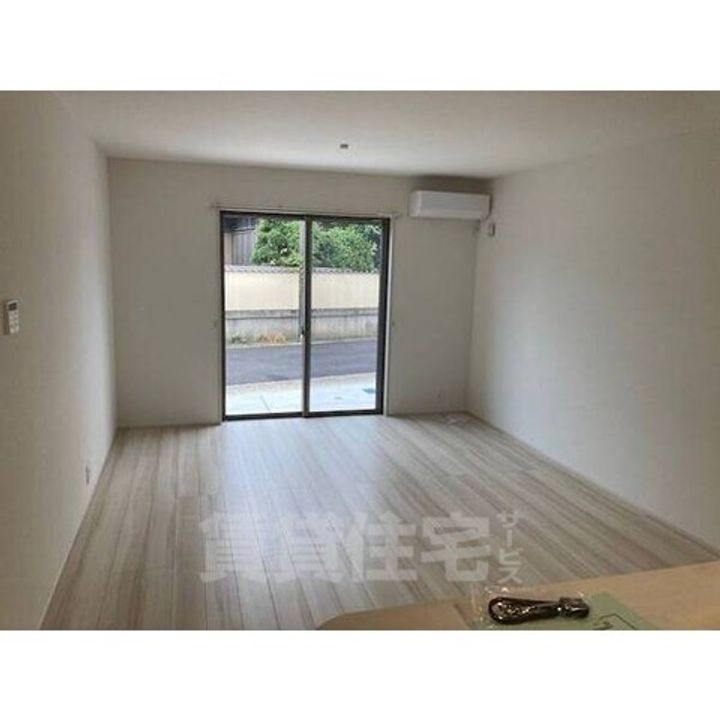 愛知県春日井市白山町8丁目(一戸建)の賃貸物件の居間