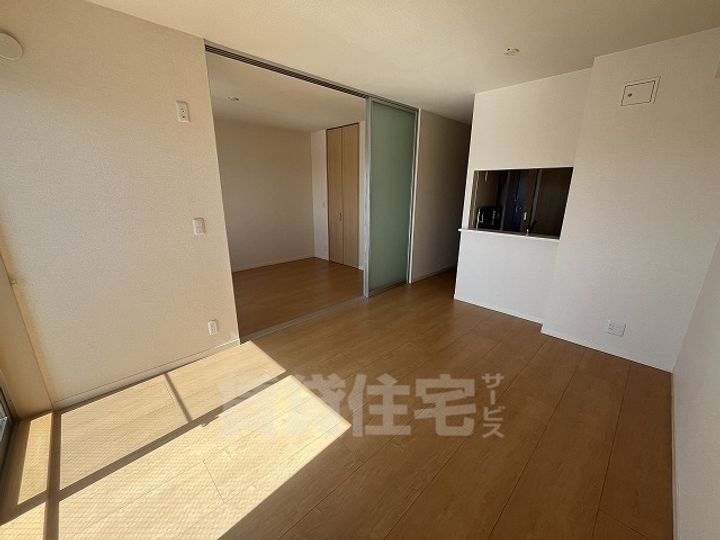 エスパシオ平城の居間