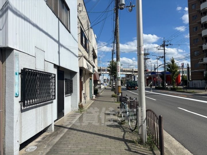 ワールドアイ大阪West Gateの周辺