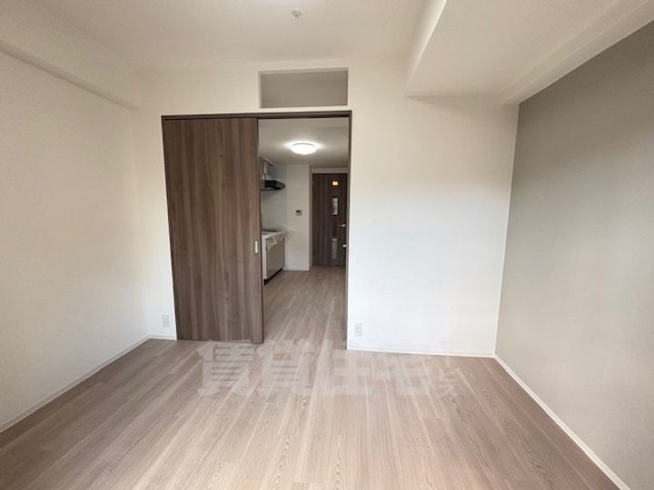 ワールドアイ大阪West Gateの居間