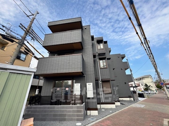 Pista神戸板宿の外観