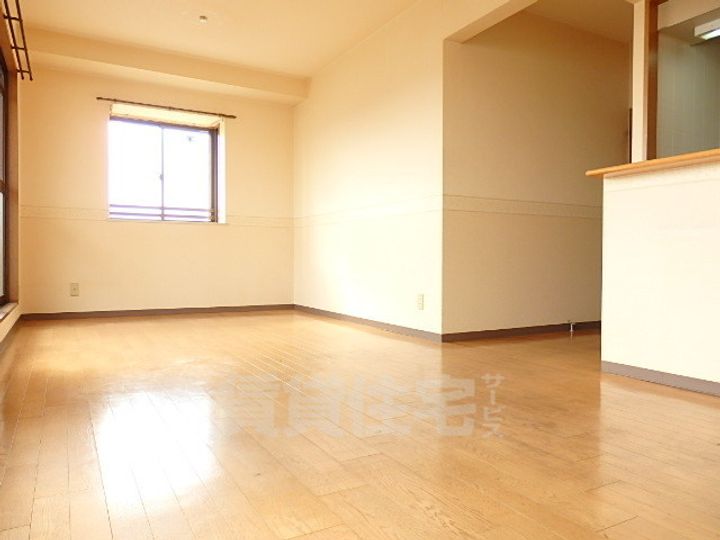 エクレール西井の居間