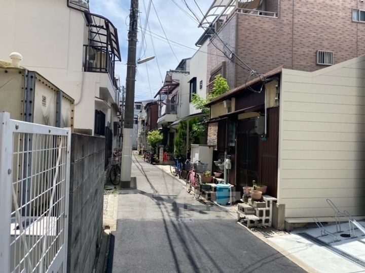 シナジコート十三東の周辺