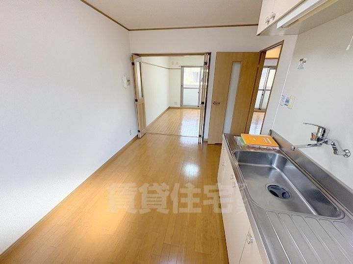 第5サンライフ瀬田の居間