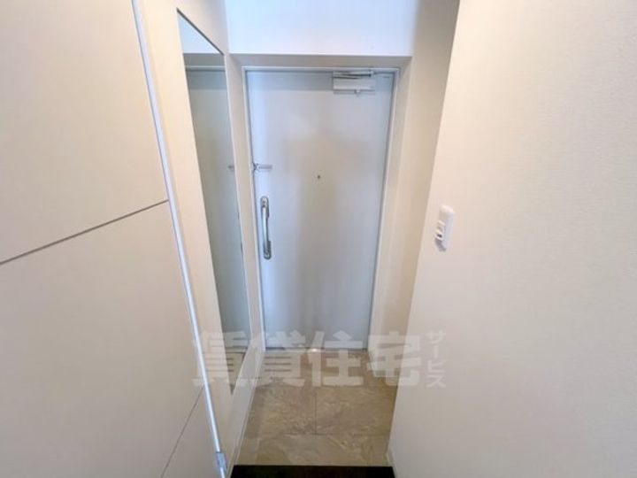 アリビオ東寺の玄関