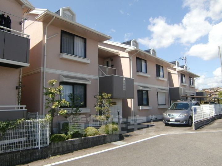 エンゼルハイム桂川の外観