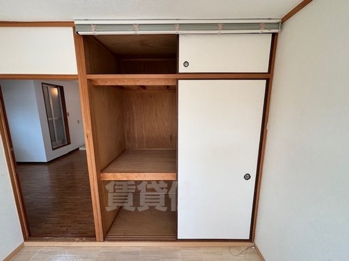 奥野ビルの内装