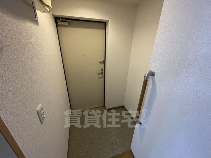 サンコート八事1棟の玄関