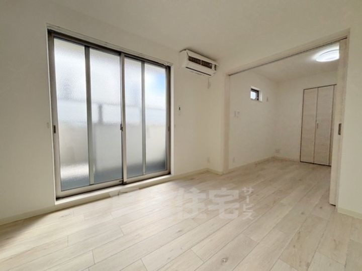 レクエルド桃山の居間