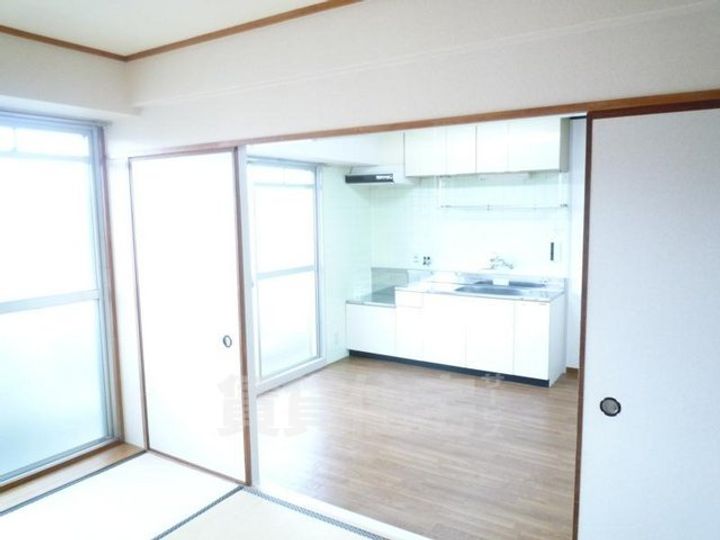 ロイヤルコートの居間